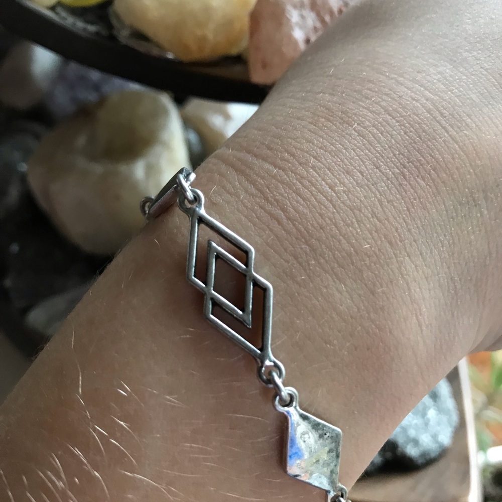 Lucky Brand Diamond Overlap Bracelet